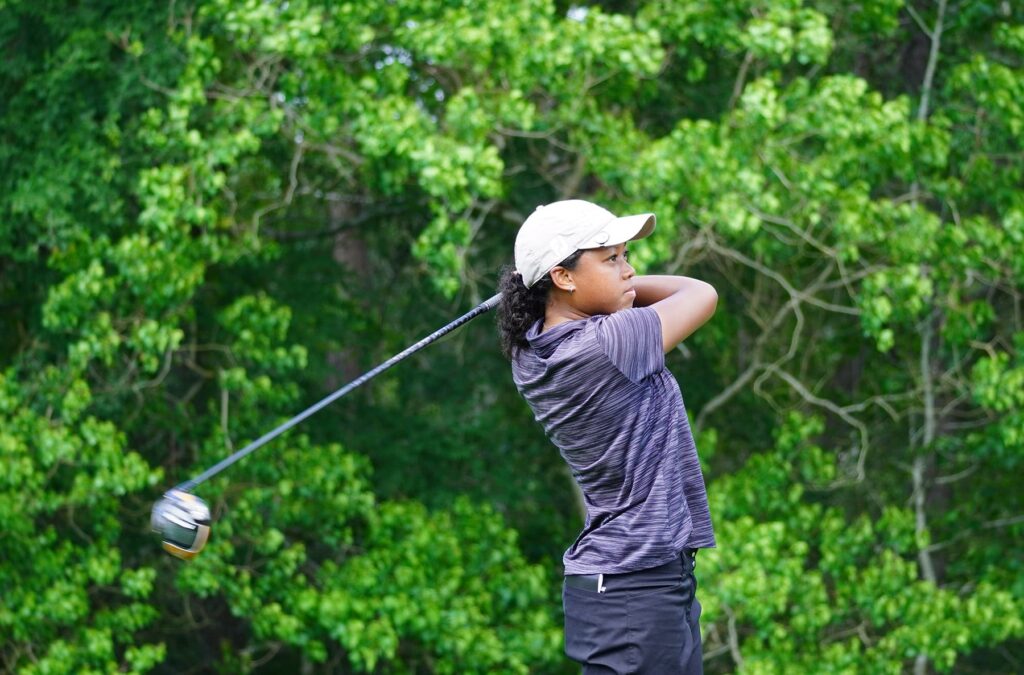 Alaythia Hinds swing in 2023 Mack Champ Invitational